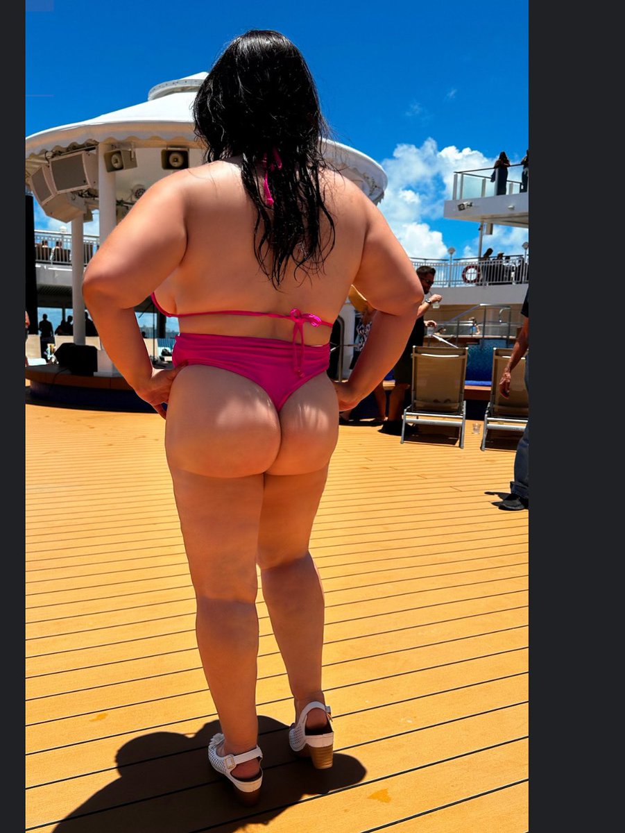 CherylUbera's tweet photo. Fun day out
#back #backside #thong #bikini #love #bikinimodeling #model #florida #springbreak #fun #love #beauty #beautifuldestinations #beautiful #cruise #sun #outdoors #funday #arse #ass https://t.co/dOysSoWkBz