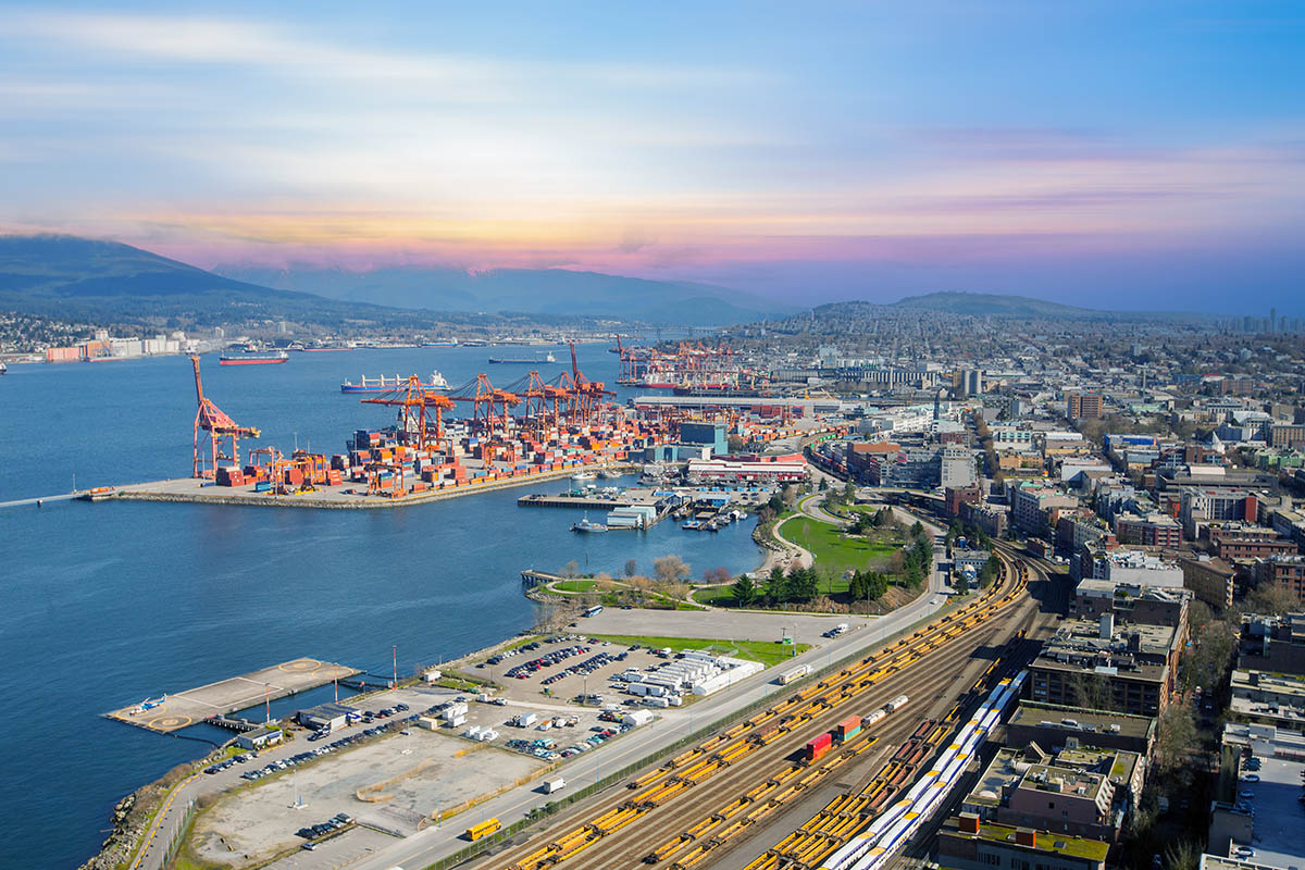 meansandways_ca's tweet image. There's a disconnect between Canada’s international trade agreements and actual economic outcomes, says the Business Council of Canada in a new report. Despite signing deals that grant access to over 60% of the global economy, the report notes, “Canadians are no better off today…