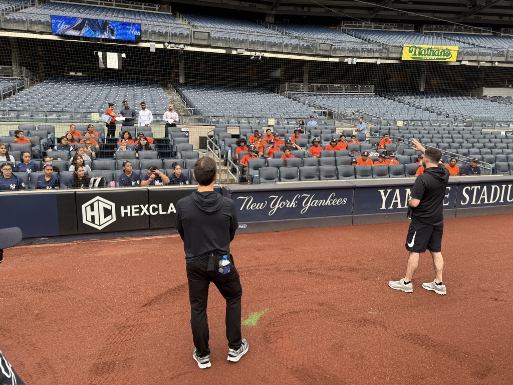 PBATS's tweet image. What a week for the PLAY campaign, with events across the league with the @astros, @Cardinals, @Yankees and @Brewers.
Check out the full recap of the busy week here: bit.ly/3IlVL0B