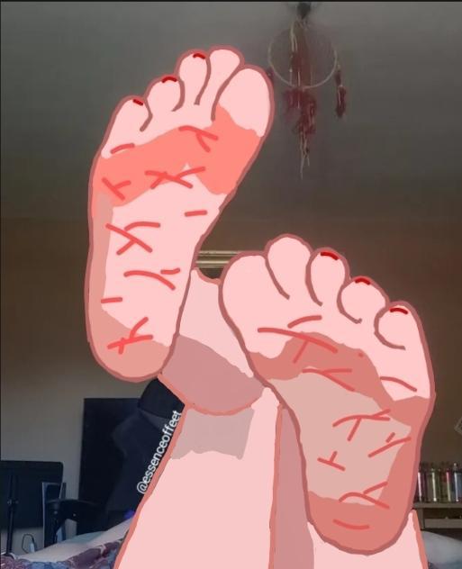 _MsEssence's tweet photo. My current favorite sub, make yourself useful and maybe u can earn a place. Currently teaching him how to improve his art skill, how do u think he's improved so far? #findom #feetseller #acceptingfinsubs https://t.co/pi1u302e2F