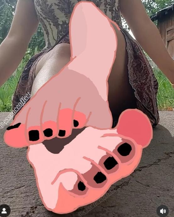 _MsEssence's tweet photo. My current favorite sub, make yourself useful and maybe u can earn a place. Currently teaching him how to improve his art skill, how do u think he's improved so far? #findom #feetseller #acceptingfinsubs https://t.co/pi1u302e2F