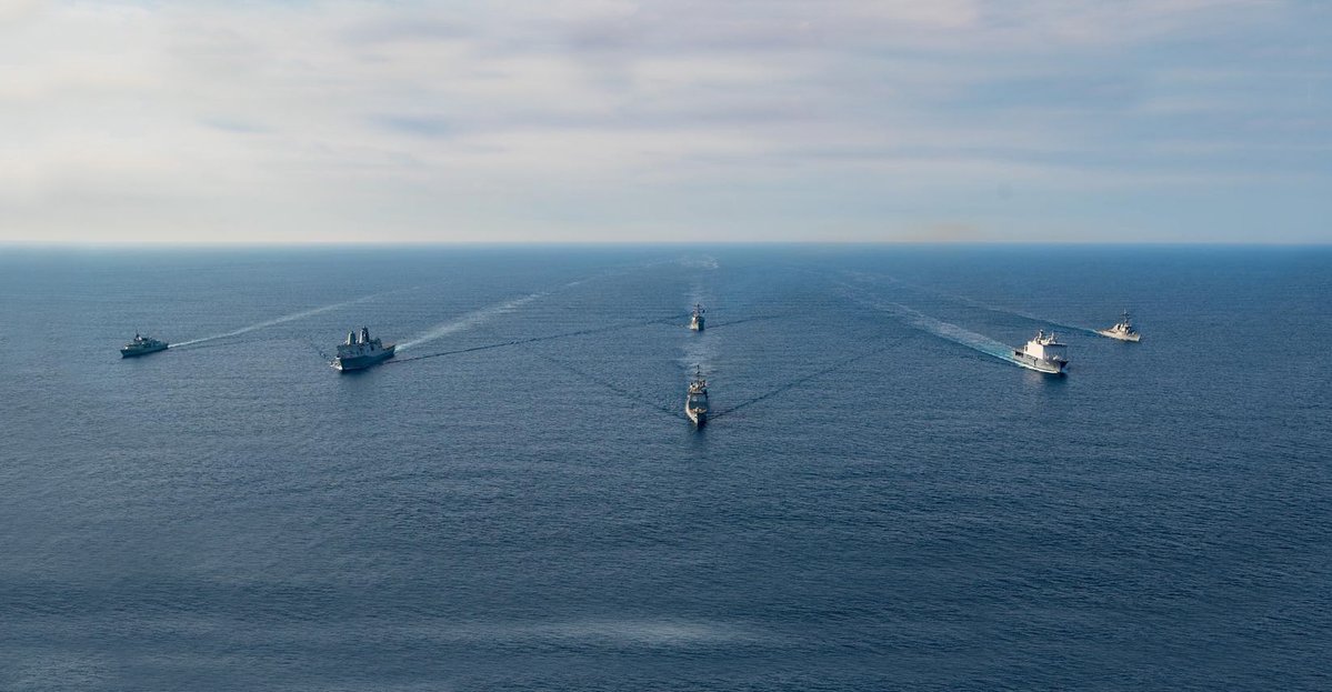 USFleetForces's tweet image. 8,500 U.S. & Allied forces trained in amphibious ops, littoral warfare & all-domain integration during #AtlanticAlliance2025. The largest Western Atlantic amphibious exercise in a decade, spanning NC to ME & boosting NATO readiness across sea, air & land. 🌊⚓️ #2ndFleet