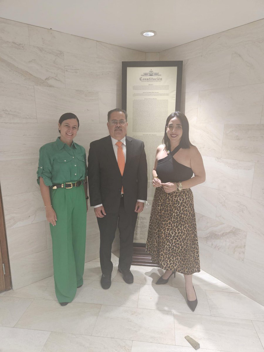 Instituto del Desarrollo de la Juventud (@idj_pr) on Twitter photo Gracias al senador José L. Dalmau (<a href="/DalmauSenador/">José Luis Dalmau Santiago</a>) y equipo, por recibirnos para conversar sobre los retos que enfrentan las familias con menores en Puerto Rico y las soluciones para generar un ambiente de oportunidades que les permitan prosperar y vivir con seguridad económica. Gracias al senador José L. Dalmau (<a href="/DalmauSenador/">José Luis Dalmau Santiago</a>) y equipo, por recibirnos para conversar sobre los retos que enfrentan las familias con menores en Puerto Rico y las soluciones para generar un ambiente de oportunidades que les permitan prosperar y vivir con seguridad económica.