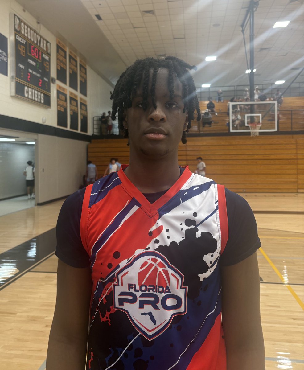 Florida Pro
‘27 Giuliani Blaise 

@Giulianib09 is a tough forward that gets it done from everywhere on the court. He consistently finish at and above the rim. He can also stretch the floor with his three ball. He finished with 20pts today.
