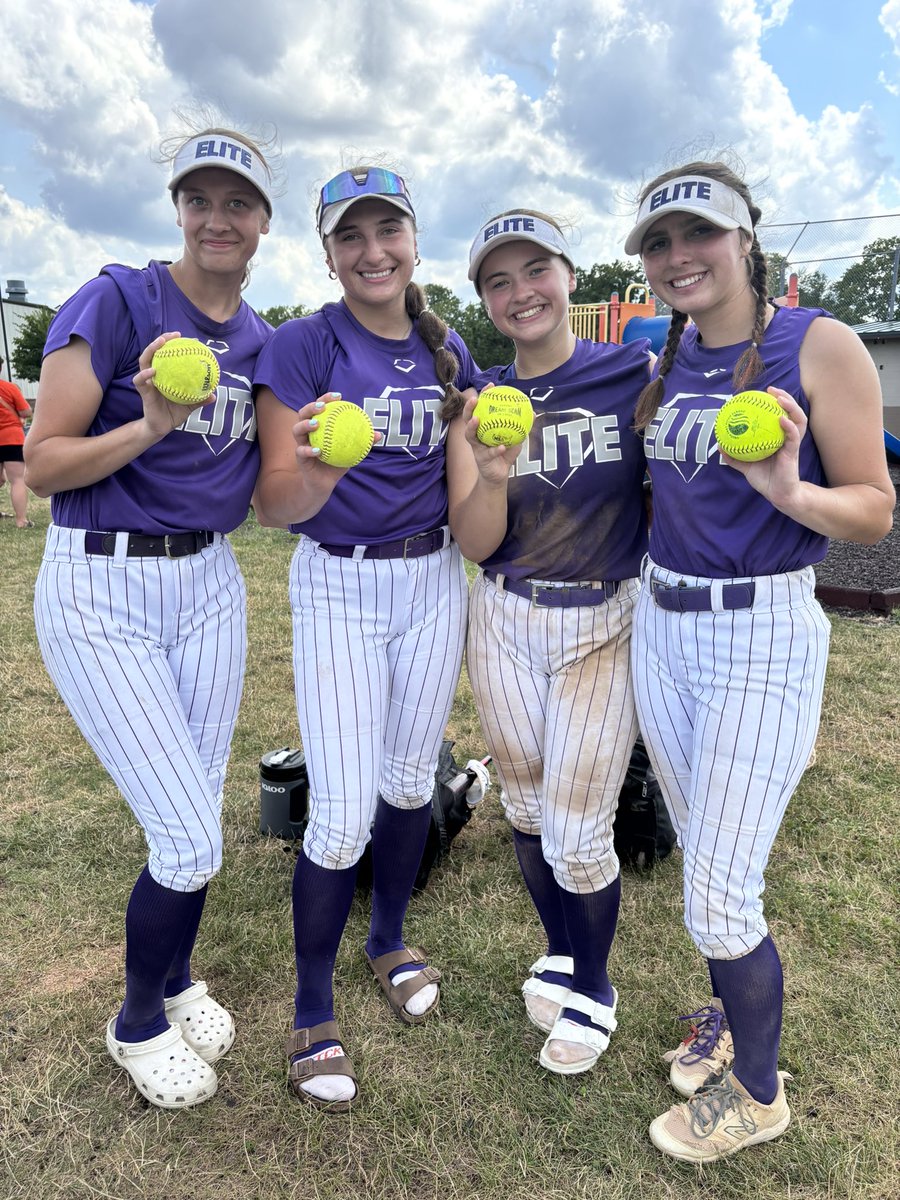 This week’s 💣 squad at The Stars and Stripes tournament. Come see us play tomorrow at 8:00 AM at the Eastside Complex in St. Charles. #beelite #elitepride #starsandstripes <a href="/Lillyroberts08/">Lillian Roberts</a> <a href="/alyssapower32/">Alyssa Power</a> <a href="/PicciolaOlivia/">Olivia Picciola 2026</a> <a href="/CarlyKarales/">Carly Karales</a>