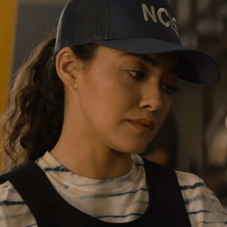 shannon_hausen's tweet photo. #MyFavoriteCharacter Is Lucy she's superstitious comes from a privileged background she's small but powerful,scrappy and beautiful a badass,smart,kind,funny loves with her whole heart  and great at her job #SaveNCISHawaii #NCISHawaii https://t.co/sM8csE0oHc