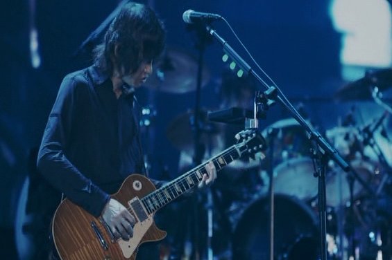 taka_mr_chil's tweet image. おはようございます☀

今朝も
立ち止まってしがみついている為の
筋トレ😊

”夢見てた未来は
それほど離れちゃいない
また一歩　次の一歩　足音を踏み鳴らせ！
時には灯りのない
寂しい夜が来たって
この足音を聞いてる　誰かがきっといる”

聞いてるぞ
聞こえてるぞ

みんなの
#足音～BeStrong