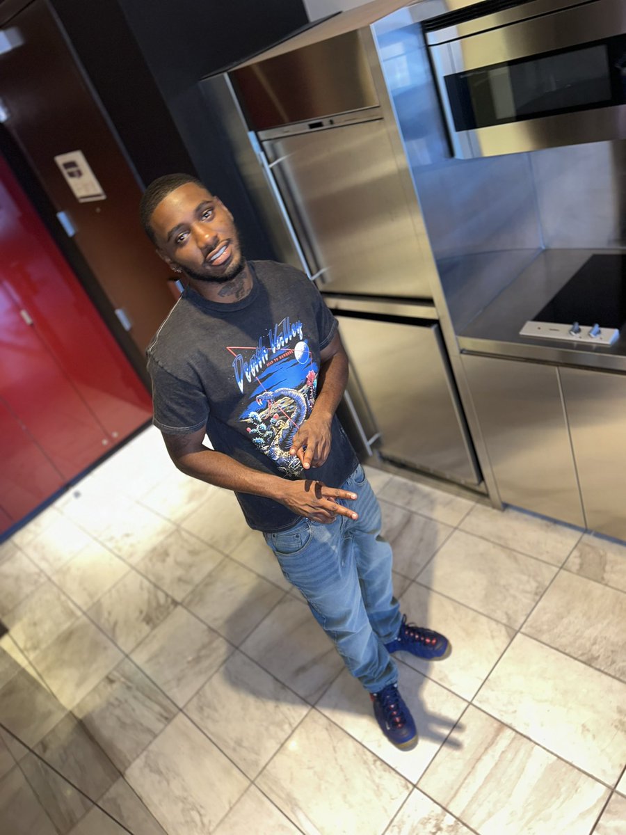 FvmousJo_'s tweet photo. JustADump of Jody https://t.co/hAwSZchZVL