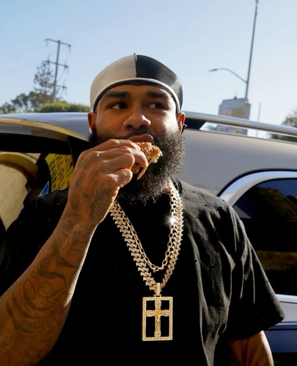 validlabels's tweet image. a man gotta eat. 😅