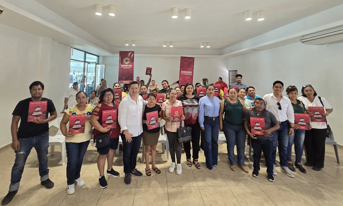 En el municipio de #Champotón, entregamos apoyos del programa #InclusiónProductiva a personas que se encontraban desempleadas, pero que gracias a su experiencia laboral hoy tienen una nueva oportunidad para salir adelante.