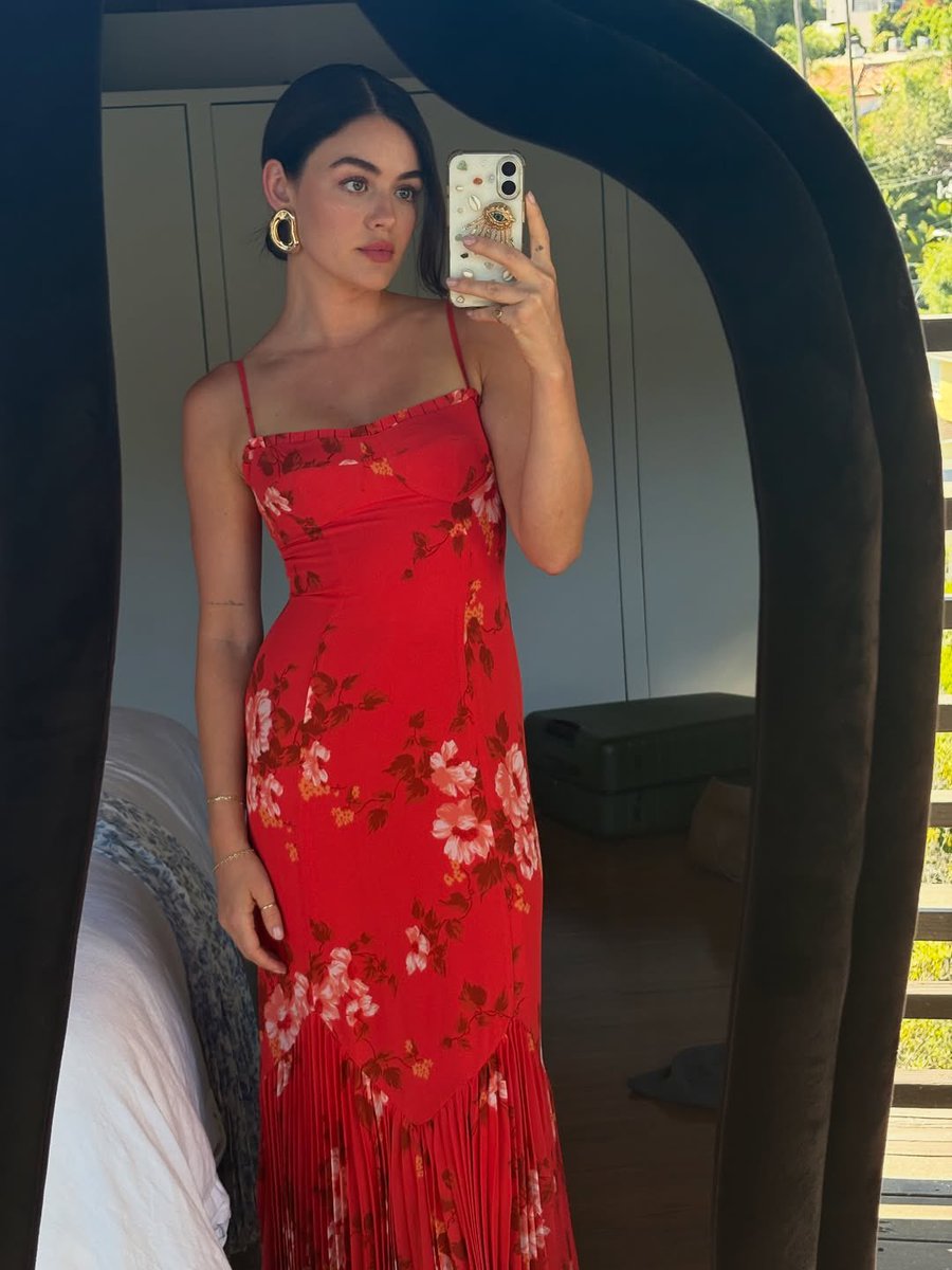 Lucy Hale Brasil - Fansite tweet media