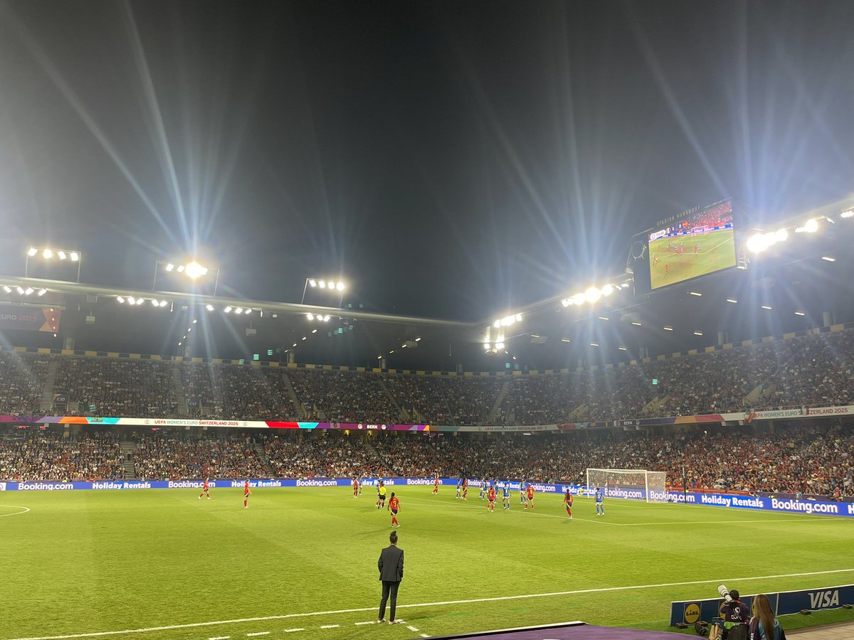 tcanedom's tweet photo. Italy 🇮🇹 - 🇪🇸 Spain #UEFAWomenEuro #Bern #Suisse🇨🇭 https://t.co/BvX5kzF4W7