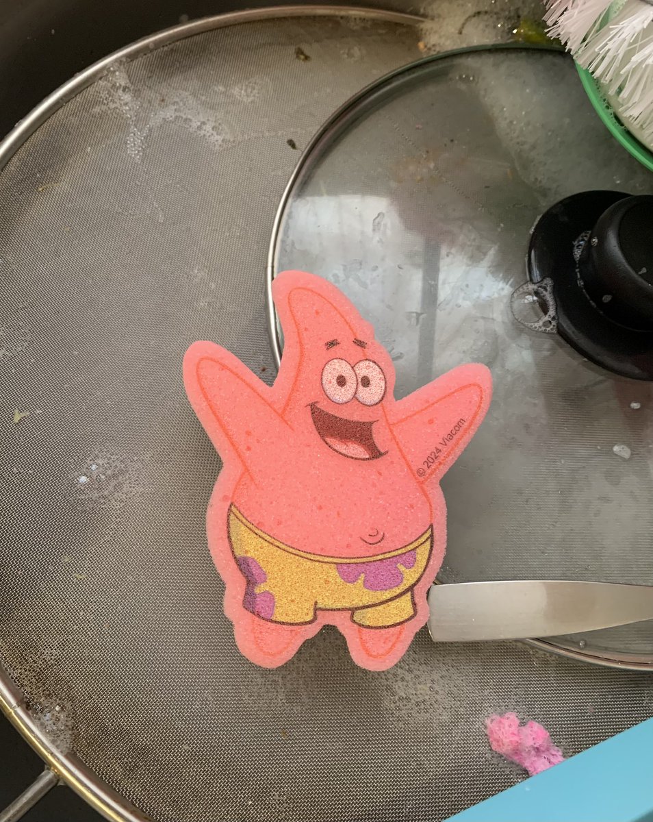 Toca lidiar con los trastes de Theseus pero Patricio esponja para trastes será mi ayudante 😁