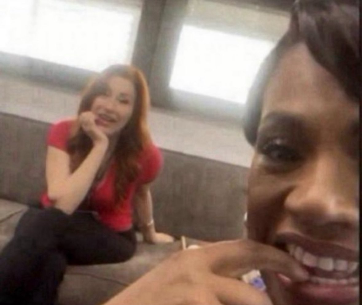 T 🪩 ★ (@beydwts) on Twitter photo 