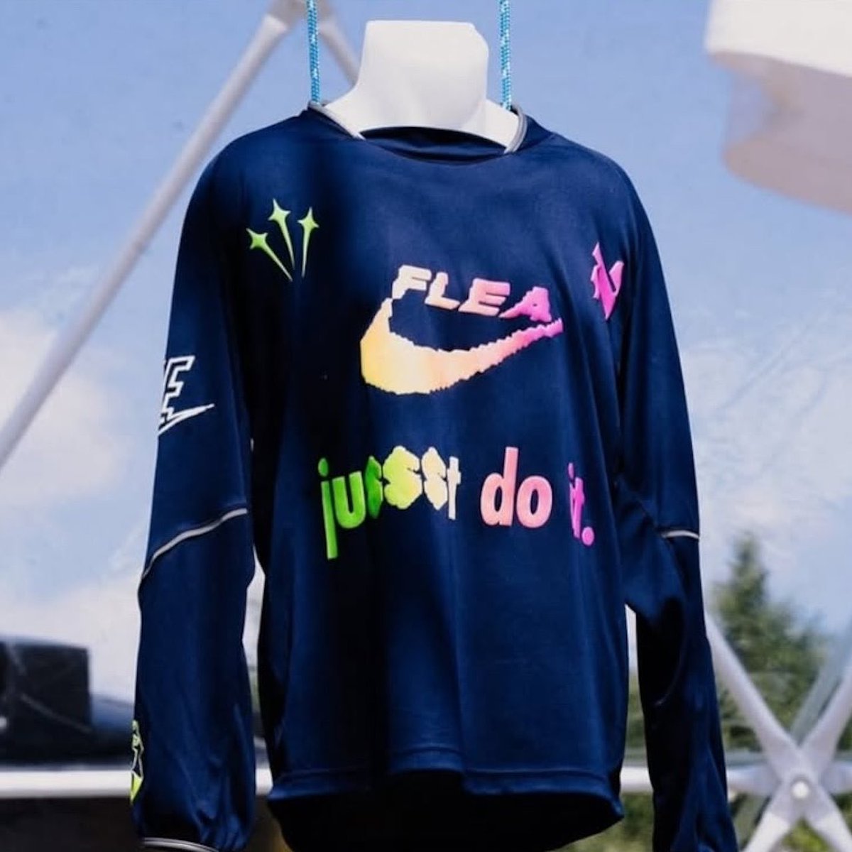 JustFreshKicks tweet media