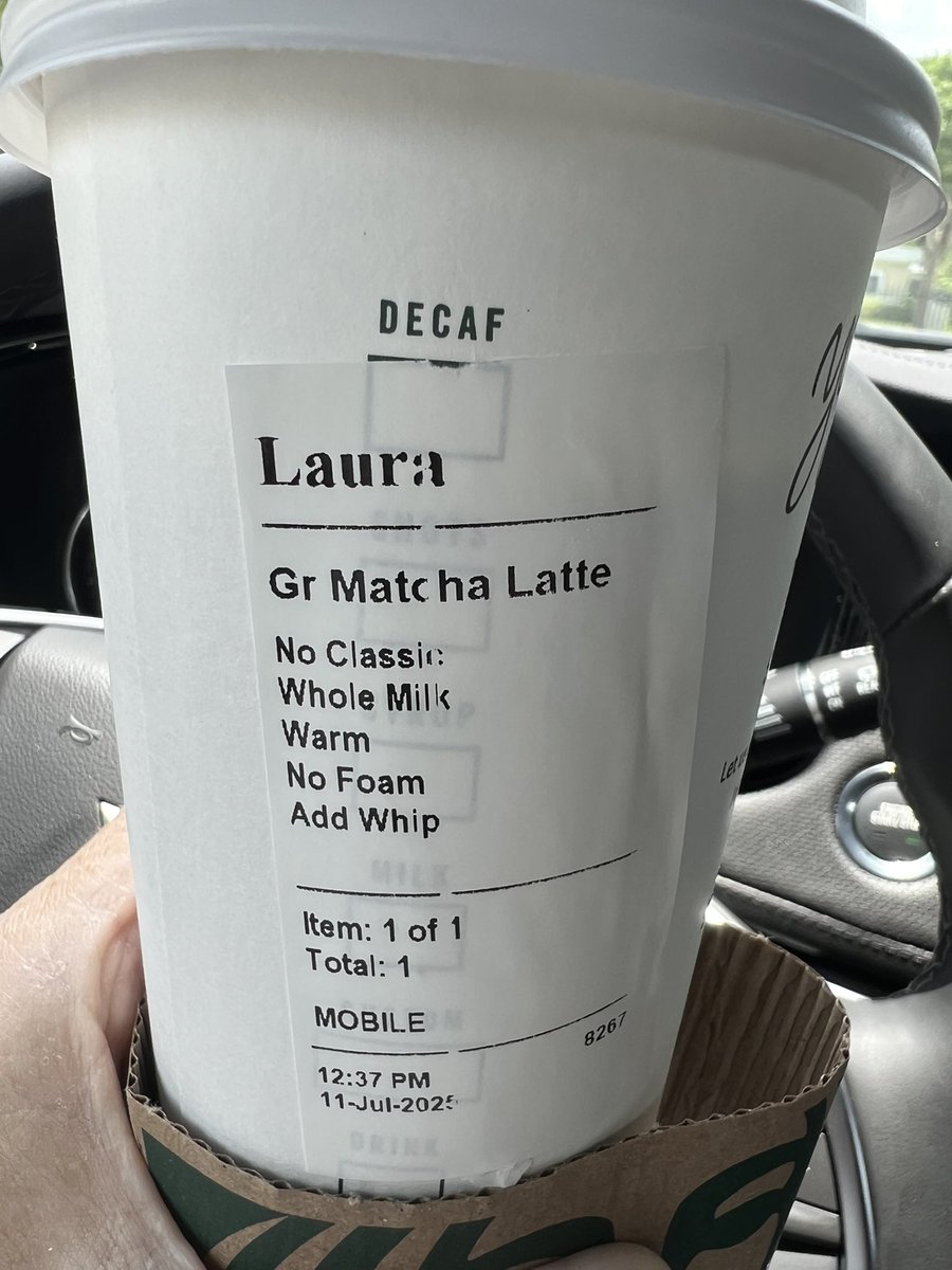 ilaurab's tweet photo. @Starbucks  
This is the worst Matcha Latte I've ever had at Starbucks ... 
Sorry not sorry  -I had to say it-
(8660 Sunset Dr. ) https://t.co/7dWTi6y6ev