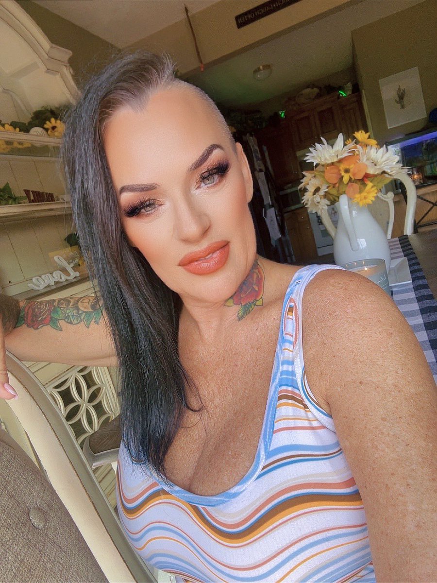 Avarosali3's tweet image. 😘
