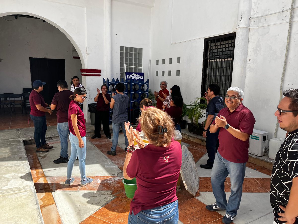 💪 Para ayudar a mantener un estilo de vida más saludable, esta semana realizamos activación física como parte de las Estrategias de Transformación de los Ámbitos Alimenticios y Activación Física.

Agradecemos a Ángel “El Chaneke” Chan por sumarse con su energía y entusiasmo.