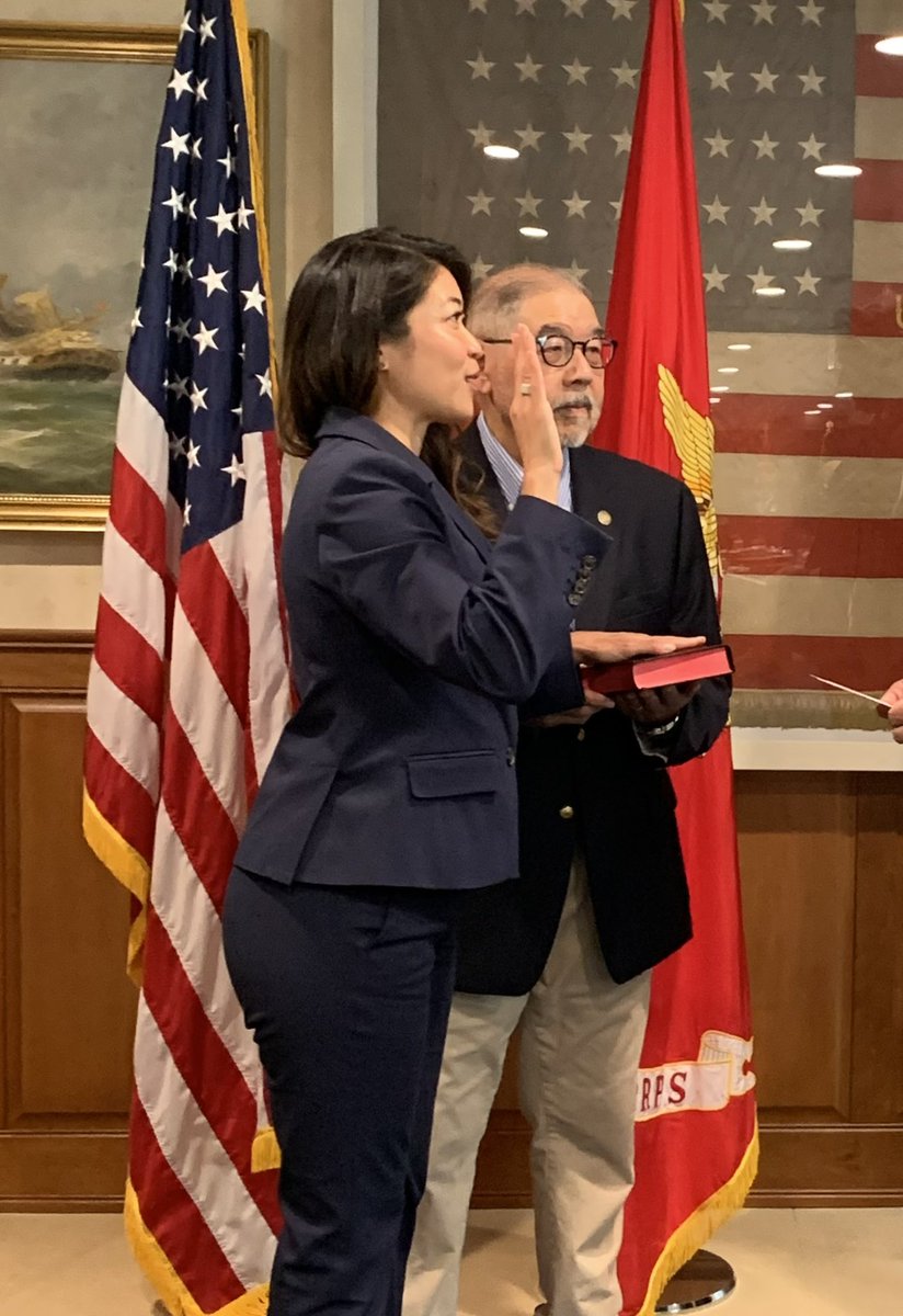 kristina_wong's tweet image. Today I was honored to be ceremonially sworn into office as @SecNavSpox.
I am proud to serve @SECNAV in this once-in-a-lifetime administration.
My father, a U.S. Air Force vet who served in Vietnam, held the Bible. Proud to continue our family’s service to this great nation.