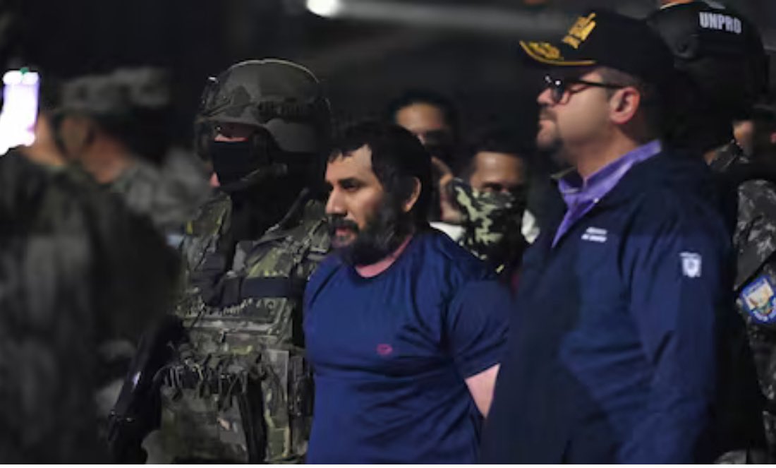 🚨ATENCIÓN

Alias Fito, el narco más temido de Ecuador, aceptó ser extraditado a EE. UU. Será el primer ecuatoriano extraditado tras el restablecimiento de esta medida en 2024.

Será que hablará y nos enteraremos que fue a hacer Petro en Manta? 
semana.com/mundo/articulo…