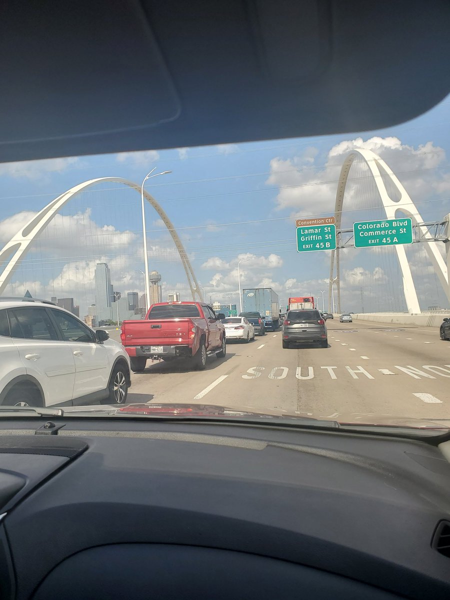 JHaller_'s tweet image. Paying a visit to AJs spiritual home state of Texas.