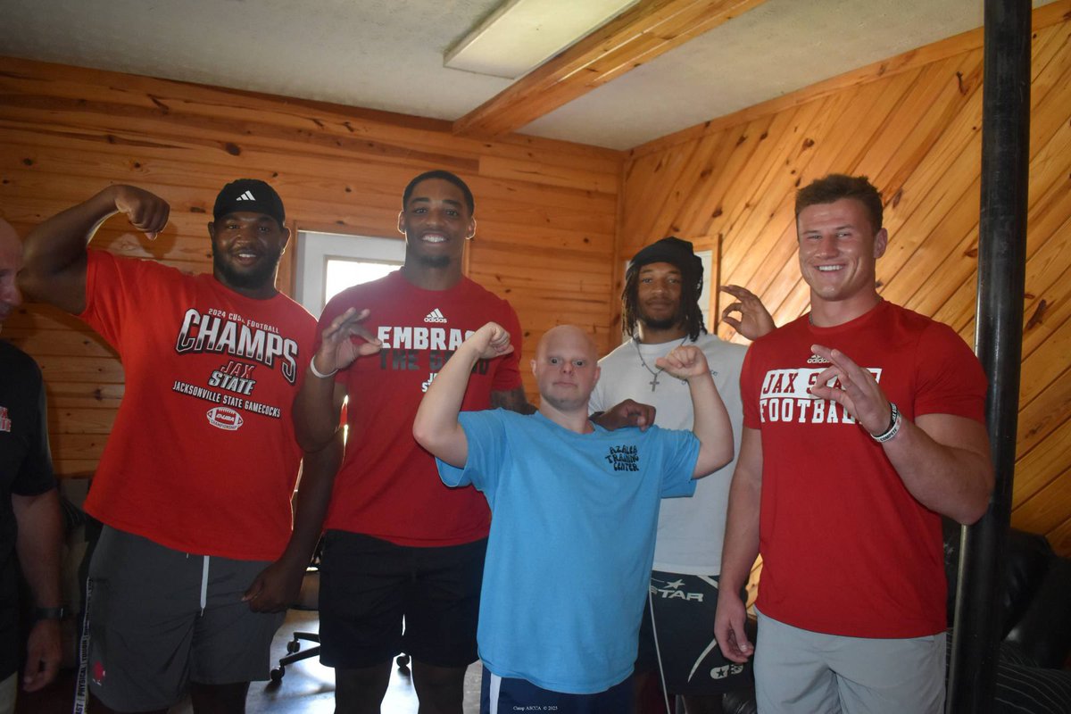 JaxStateFB's tweet image. More than a team, thank you ASCCA for a great day!
#EmbraceTheGrind | #AKC