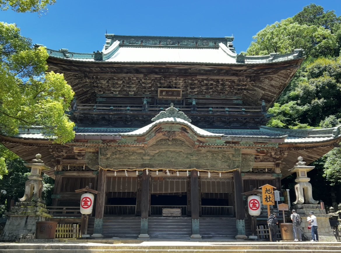 k_tamago_power's tweet image. 【金毘羅宮】
『旭社』
御祭神
天御中主神・高皇産霊神・神皇産霊神・伊邪那岐神・伊邪那美神・天照大御神・天津神・国津神・八百万神
社殿は、40年の歳月をかけて弘化2年(1845)に完成したのだそう✨
