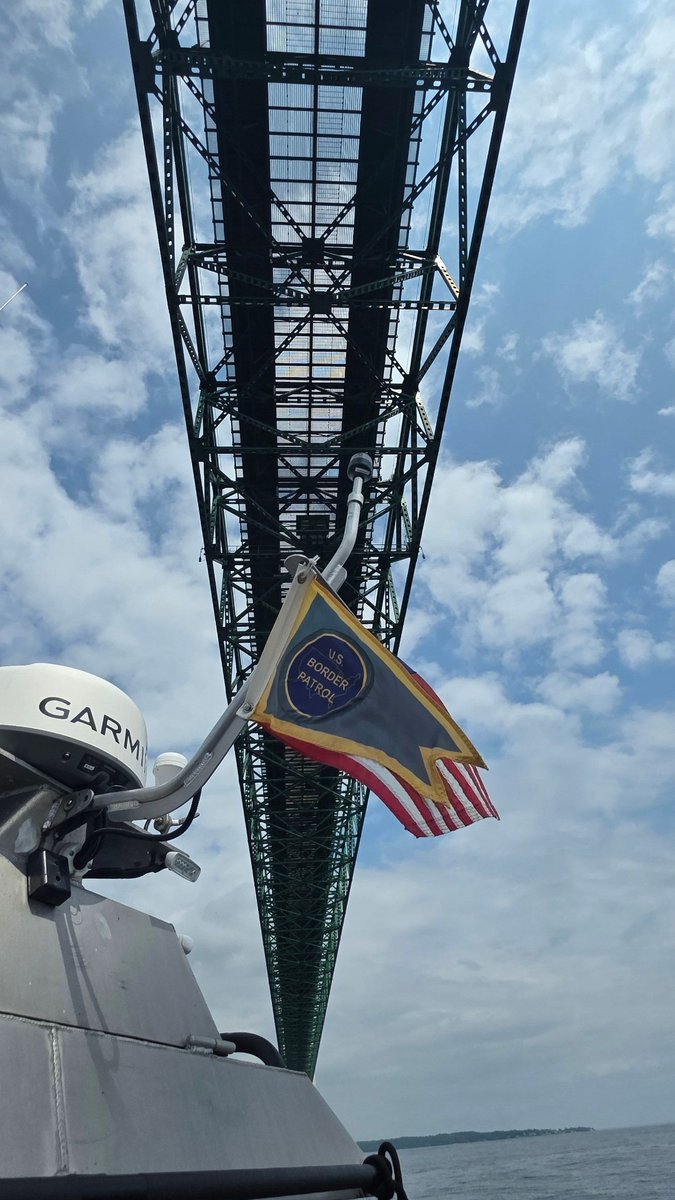 USBPChiefDTM's tweet photo. #BorderPatrol agents from the Sault Ste. Marie Station patrol under the Mackinac Bridge in preparation for the upcoming Bayview Mackinac Boat Race. The sailboat race is one of the longest fresh-water races in the world.
#bycmack #sailing #bayviewyachtclub #DetroitSector https://t.co/vT1Klap1ut