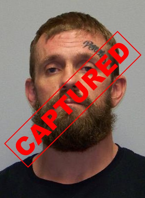 USMSDenver's tweet image. Yesterday, COVOTF Deputy U.S. Marshals from Colorado Springs & Task Force Officers from @Colorado_DOC, @CBI_Colorado, & @cityoffountain PD arrested fugitive Ryan ORR near Hwy 115 & 3rd St in Penrose, CO. ORR is wanted by @EPCSheriff for sexual assault of a child. #FugitiveFriday