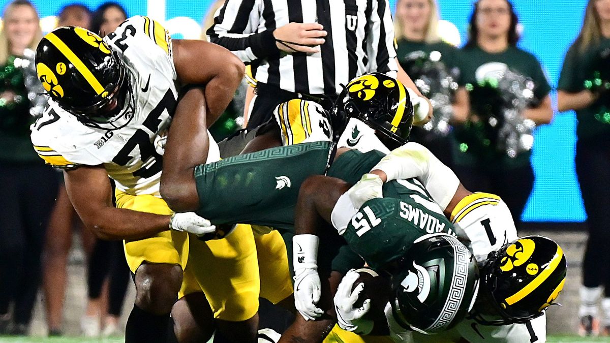 Summer scouting is here and we are dropping reports to get you ready for the Fall. Here is our report on safety, Xavier Nwankpa. vikingswire.usatoday.com/story/sports/n…