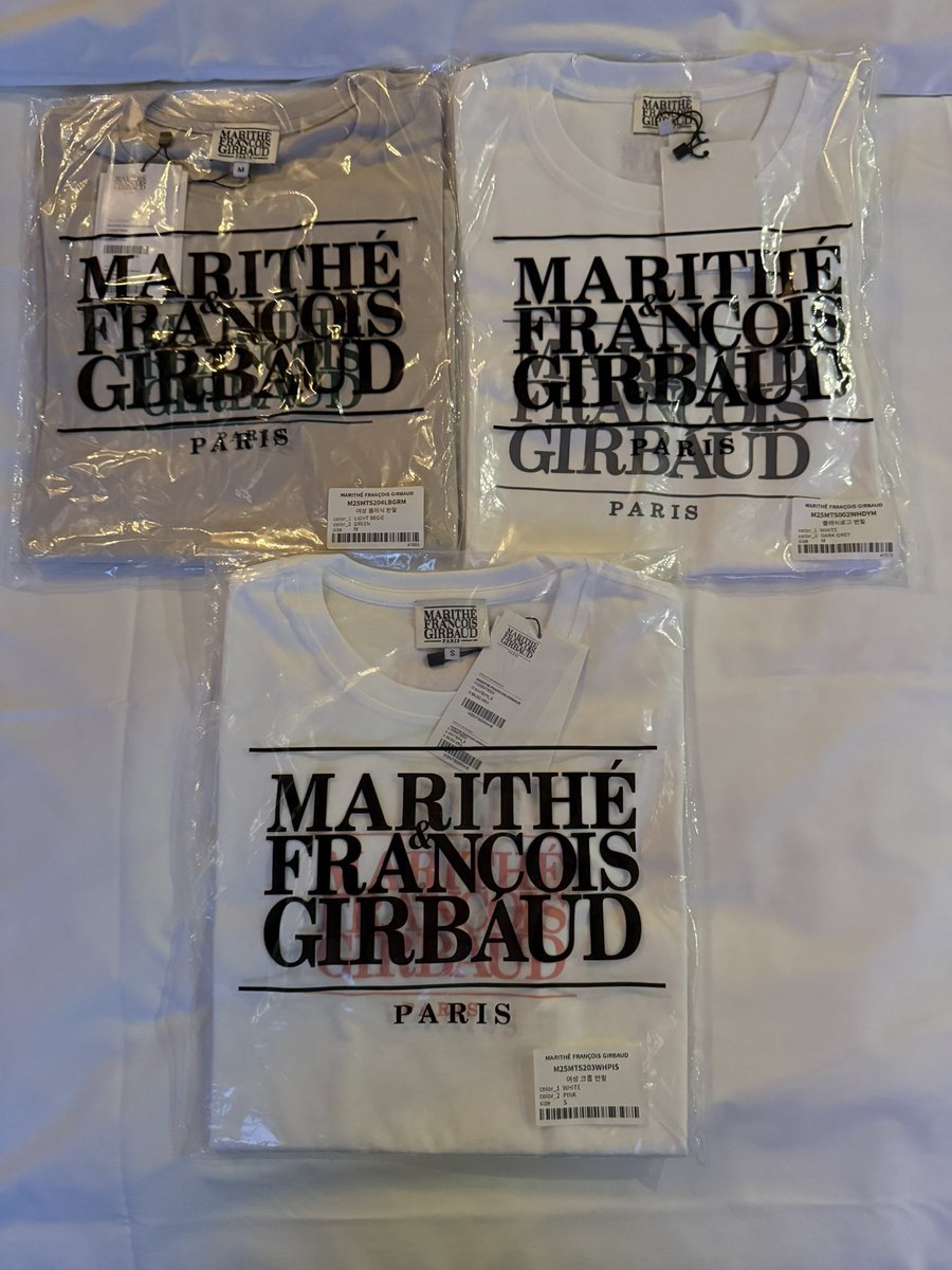 韓国1日目はお土産ショッピングで終了🛍️自分のものは何もなし🥲今日はいよいよペンミを楽しんでこよう🐳ところで、TWICEアルバムはどこで買えるんだ❓