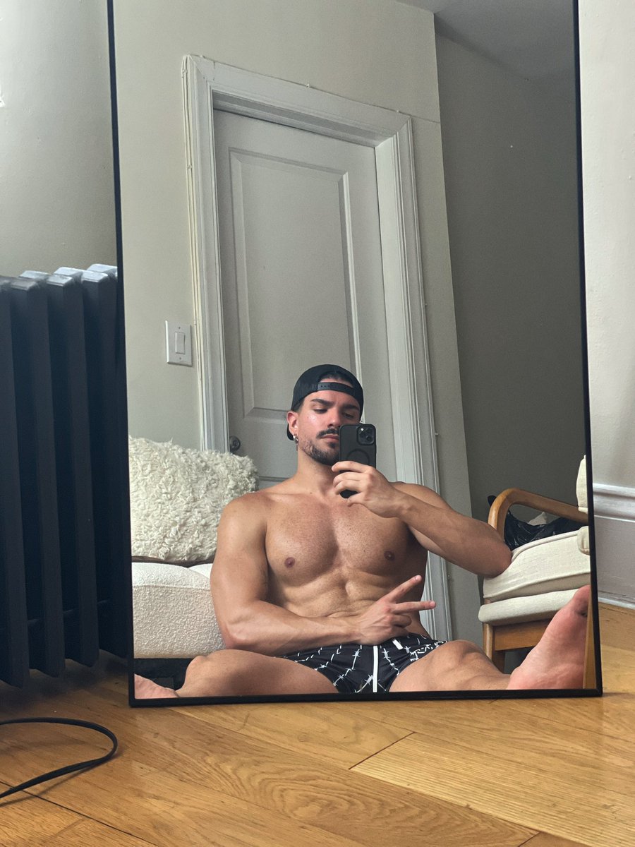 Draco Deimos tweet media