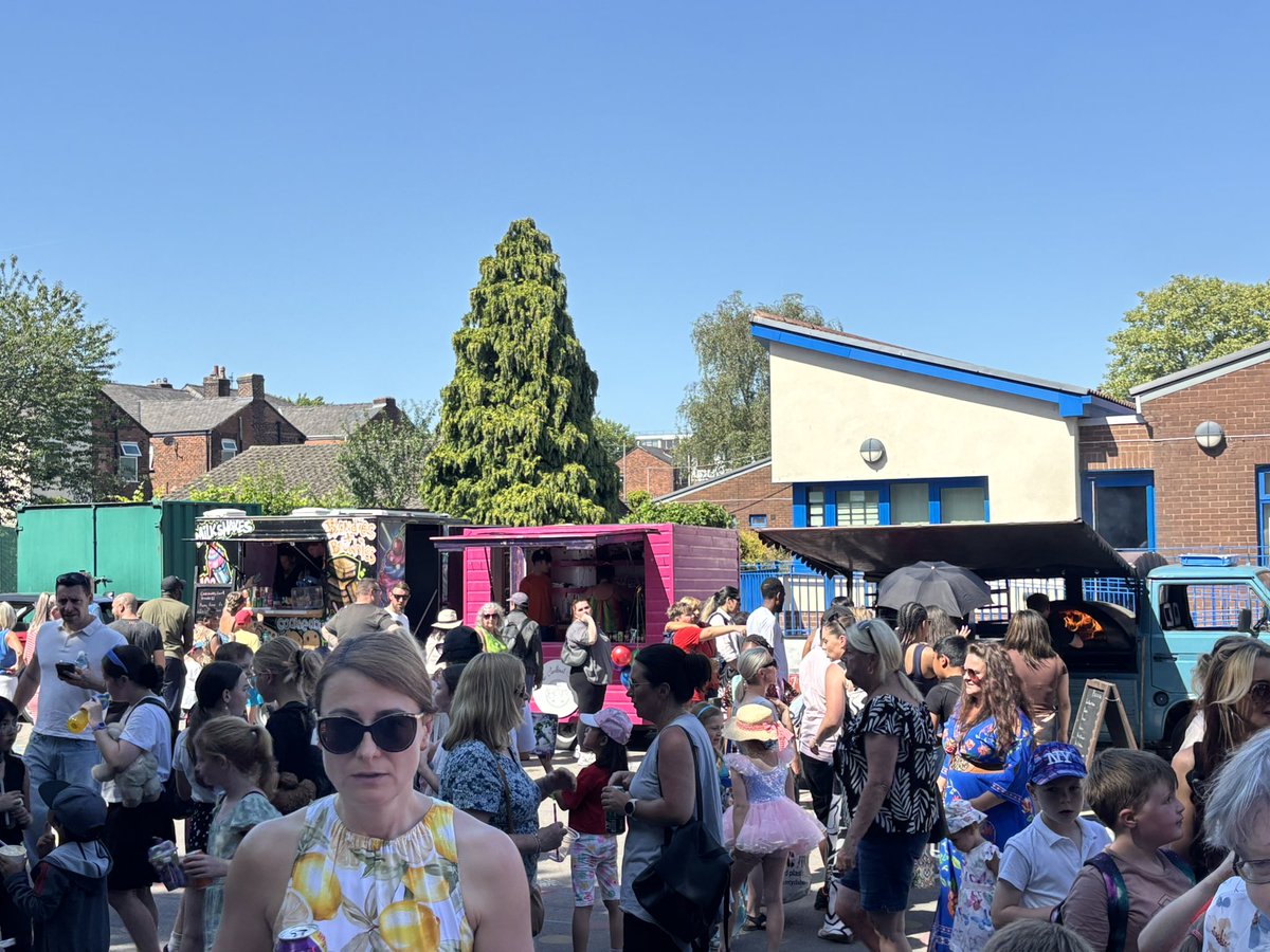 Thank you to our amazing PTA 🤩 and all our parents for supporting our Summer Fair ☀️ we are so grateful ☺️