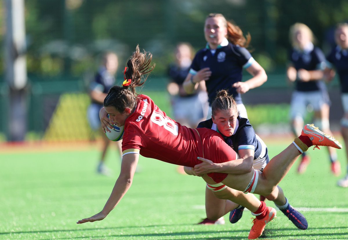💥 Leading from the front - captain Branwen Metcalfe seals the fourth try of the first half 💪

#U6NSummerSeries | #WALvSCO