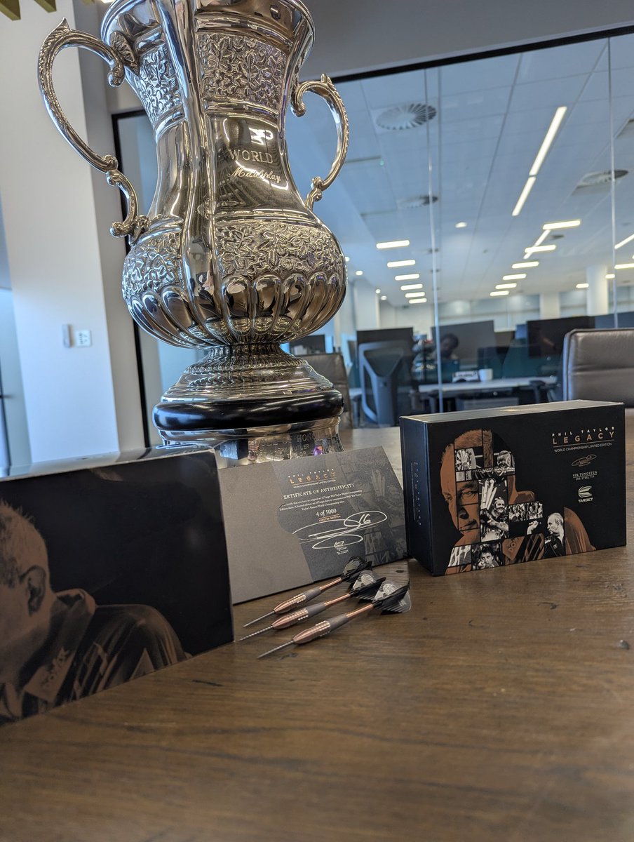 TargetDarts's tweet photo. Over on the Target YouTube Channel, we're auctioning off Set 4 of the Phil Taylor Legacy Edition darts for Alex TLC 🤯

Collectors unite, these do not come up very often! 

Join us here: https://t.co/4svCFCZlwg https://t.co/m6ea63edmv