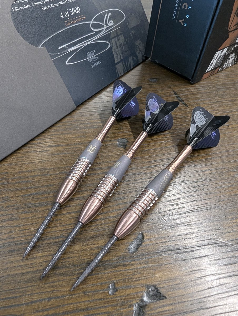 TargetDarts's tweet photo. Over on the Target YouTube Channel, we're auctioning off Set 4 of the Phil Taylor Legacy Edition darts for Alex TLC 🤯

Collectors unite, these do not come up very often! 

Join us here: https://t.co/4svCFCZlwg https://t.co/m6ea63edmv