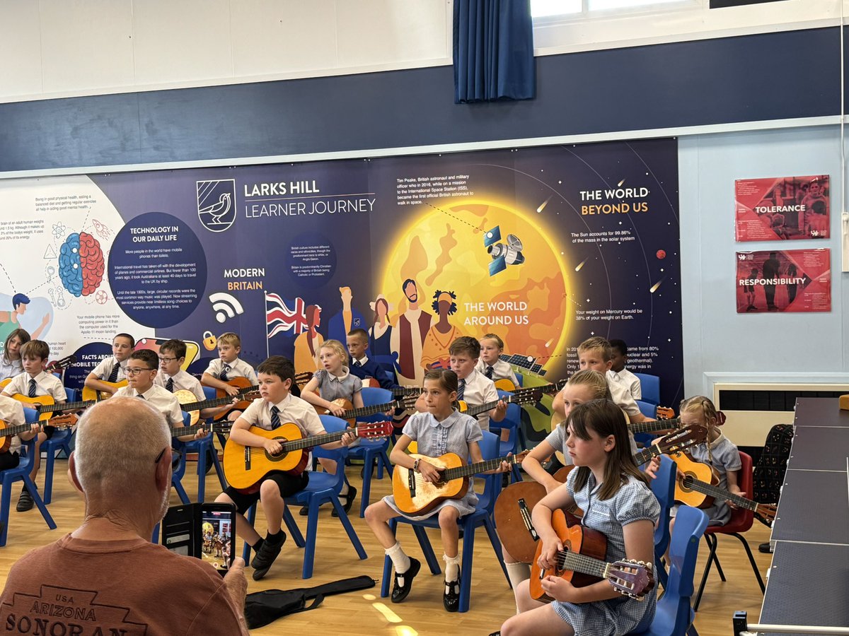 On Thursday, our Y3 pupils performed in their Guitar Concert for their families. After a year of weekly lessons, it was wonderful to see the progress made. The pupils showed confidence and ability and have clearly enjoyed learning this fabulous instrument.