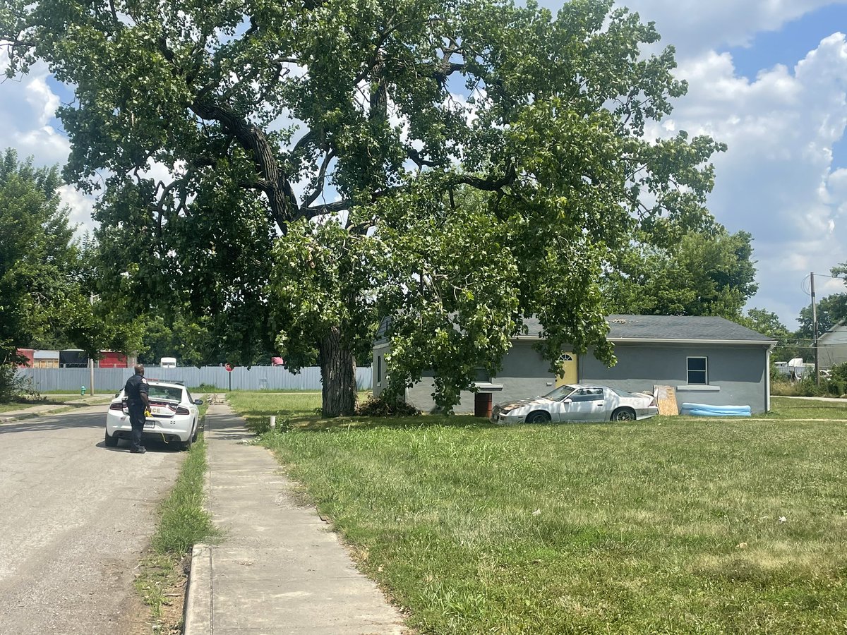 angelaganote's tweet image. Breaking: IMPD confirms a child has been shot and killed. The shooting happened in the 2000 block of Ralston Avenue. The child was taken to Methodist Hospital where they were pronounced dead.
There are reports that this is a child that is two years old, however, police have not…