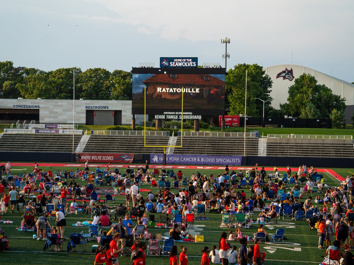 stonybrooku's tweet image. Movie Night returns to LaValle Stadium on Tuesday, July 15!
Join @sbathletics for a free screening of 'Moana 2' on the field. Gates open at 6 pm and the movie begins at 7. Bring your blankets, snacks and friends!
Register to attend: gosbu.co/4kDEY6K
