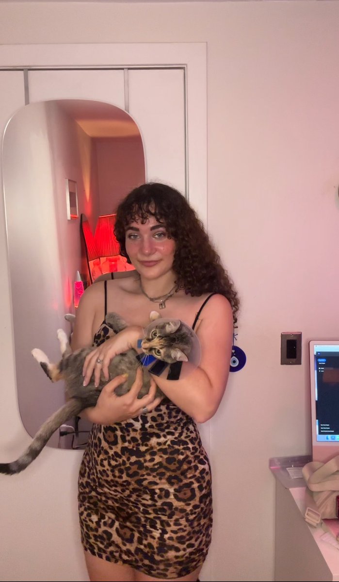 lilly_um_sparks's tweet image. Im a mother now