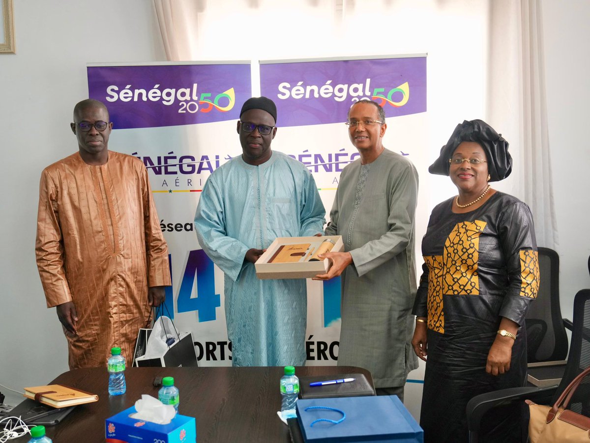 Un atelier de formation sur le cadre institutionnel des Partenariats Public-Privé (PPP) s’est tenu du 7 au 11 juillet 2025, à Yoff. Destiné à des agents de AIBD SA, il a été animé par M. Malick FALL, formateur agréé PPP ARCOP Sénégal, ancien haut cadre de la Banque Africaine de