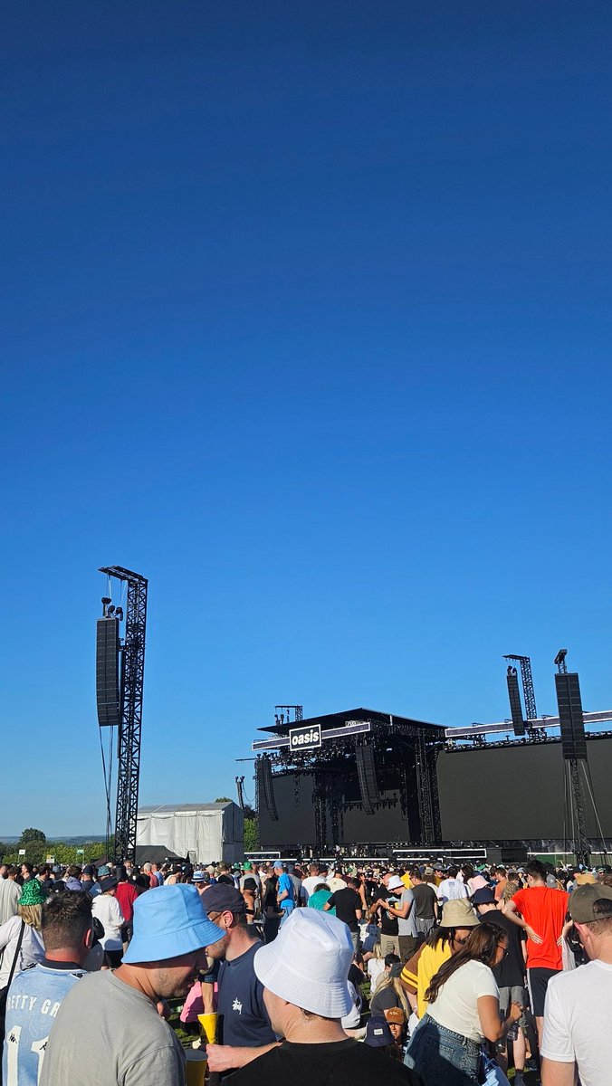 Lovely day for it 🥵🍻🎵