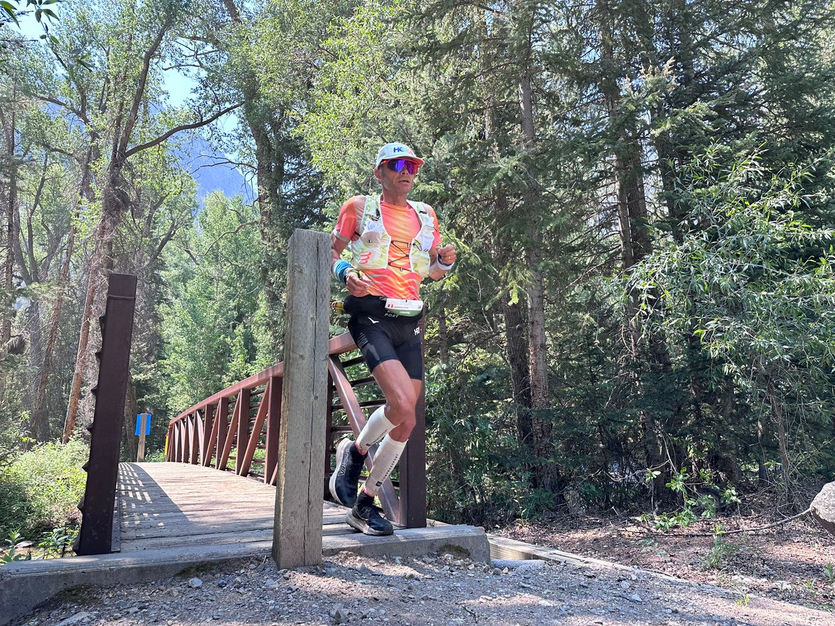 Ludovic Pommeret leads the 2025 Hardrock 100 at Sherman Aid Station, mile 30, in 5:39 elapsed. That's 5 minutes under course record pace. See our pre-race interview with Ludo here: i-rn.fr/25HR100-Ludovic #HR100