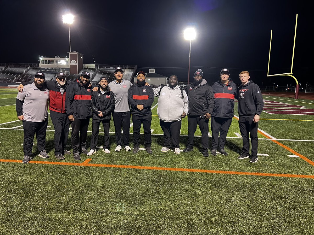 We are excited to welcome back former head coach, Tom Coen, to our 2025 coaching staff 🚨🚨

Coach Coen led the Cougars for 11 seasons and brings a wealth of knowledge to an experienced staff that returns all coaches from 2024 🔴⚪️⚫️
<a href="/CoachDrob65/">Tyler Drob</a> <a href="/Coach_Cesare/">Dominic Cesare</a> 
<a href="/CoachATownsend/">Anthony Townsend</a>