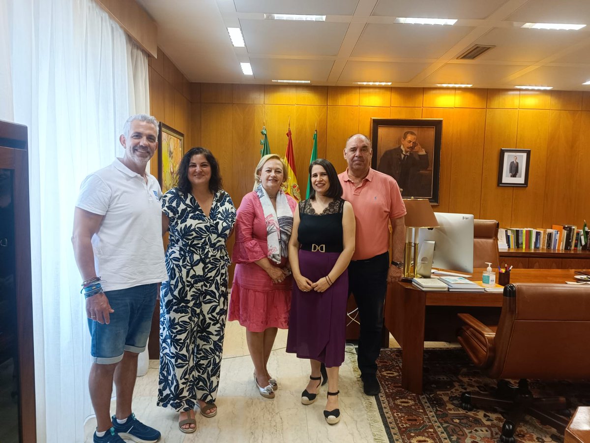 ¡GRAN PASO ADELANTE PARA LAS III JORNADAS INTERCENTROS MÉRIDA-UNESCO! 🎓⚽

Hoy nos hemos reunido en Cáceres representantes de la Universidad de Extremadura y el Servicio de Actividades Físicas y Deportivas para articular nuestra colaboración en su proyecto educativo.

<a href="/infouex/">UEx</a>