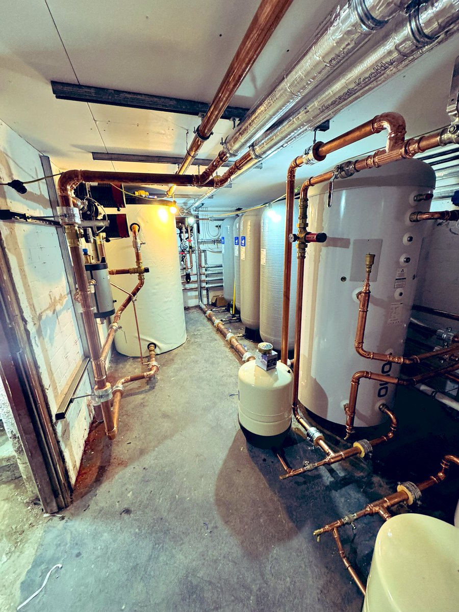 Damon_BPHR's tweet image. A little update on a job I’m on currently.

3x Heliotherms delivery heat to a house and a pool.

Learning everyday on this one.