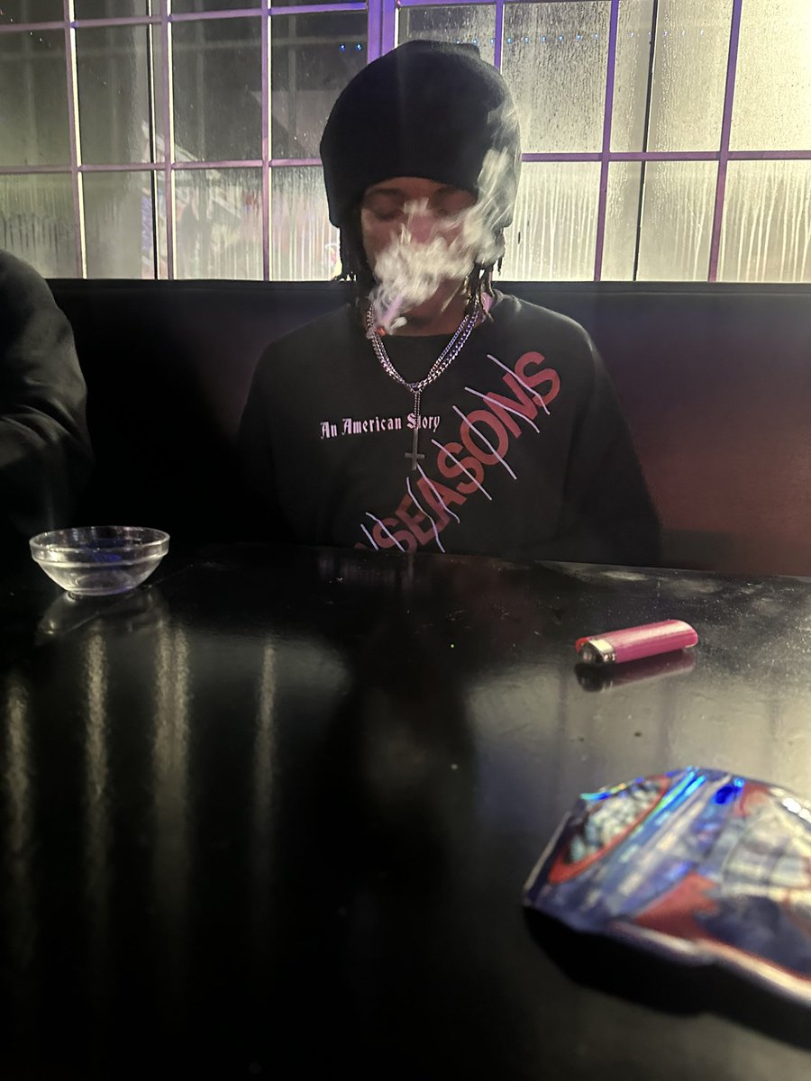 hidetheglocks's tweet image. say fuck the drug test