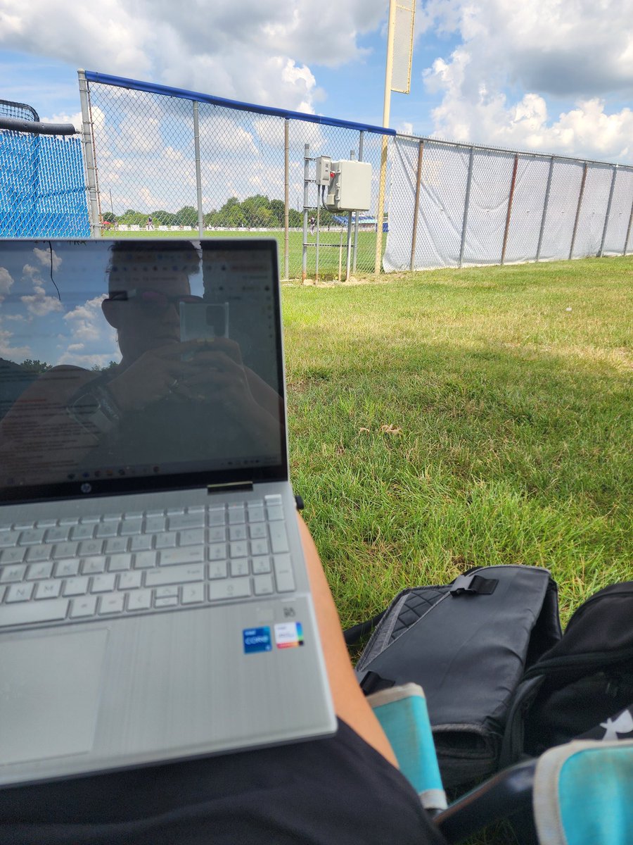 Amy (@amythobespriggs) on Twitter photo Went from working in the shade waiting for the game to start, to watching from the one tiny open section in the outfield.
<a href="/DugoutBP614/">Dugout Baseball & Performance</a>
<a href="/BennettSpriggs/">Bennett Spriggs</a>
<a href="/BuckeyeElite/">Buckeye Elite</a> Went from working in the shade waiting for the game to start, to watching from the one tiny open section in the outfield.
<a href="/DugoutBP614/">Dugout Baseball & Performance</a>
<a href="/BennettSpriggs/">Bennett Spriggs</a>
<a href="/BuckeyeElite/">Buckeye Elite</a>