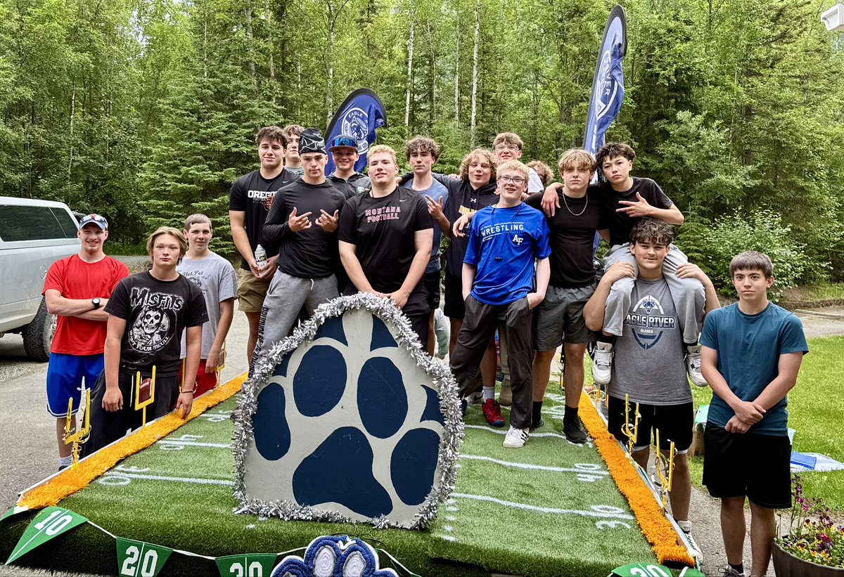 The Wolves have been grinding on the field and the float! 🐾💪
Bear Paw Parade prep is complete — now it’s time to show out!

📅 Saturday, July 12
🕚 11:00 AM
📍 Bear Paw Festival Grand Parade

Let’s pack the streets in navy &amp; silver! 🐺🏈