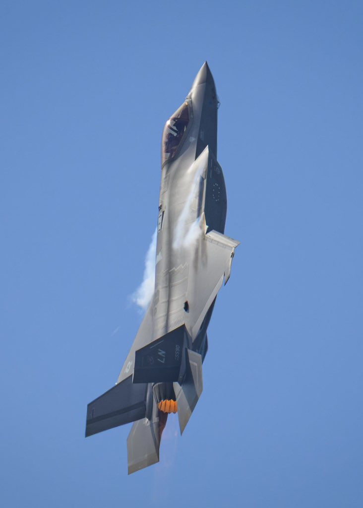 Paola Bedeschi 🇦🇷 ✈️❤️ (@bedesabril21) on Twitter photo Lockheed Martin F-35 Lightning II 📸Jun2025 #aviationlovers #aviationphotography #planespotters #nikon <a href="/salondubourget/">Paris Air Show</a> Lockheed Martin F-35 Lightning II 📸Jun2025 #aviationlovers #aviationphotography #planespotters #nikon <a href="/salondubourget/">Paris Air Show</a>